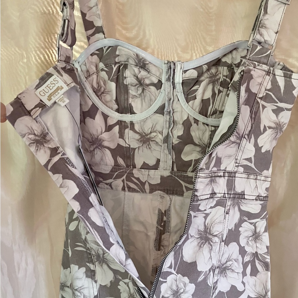 NWT Guess Chloe Printed Corset Dress in Taupe Floral Sz XS. - Picture 8 of 14